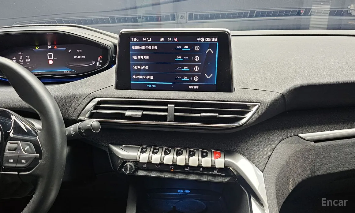 Фото 14 - Peugeot 3008