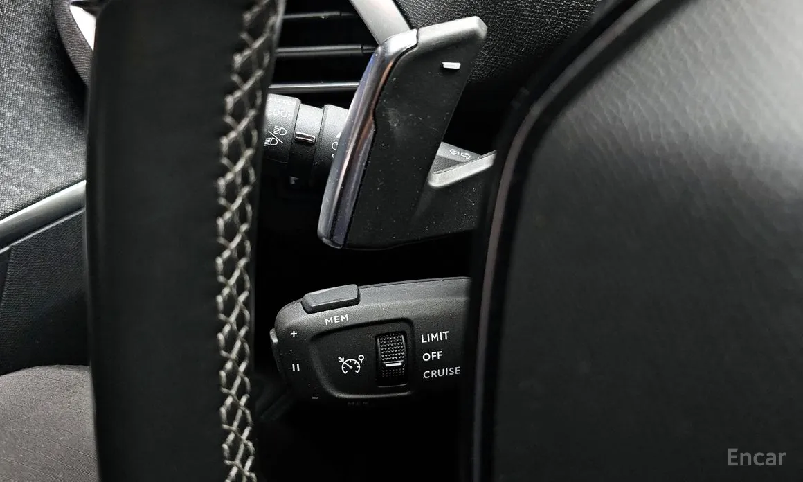 Фото 16 - Peugeot 3008