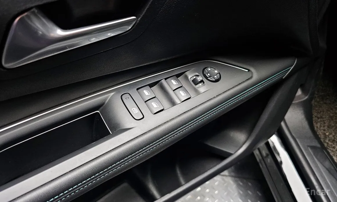 Фото 17 - Peugeot 3008