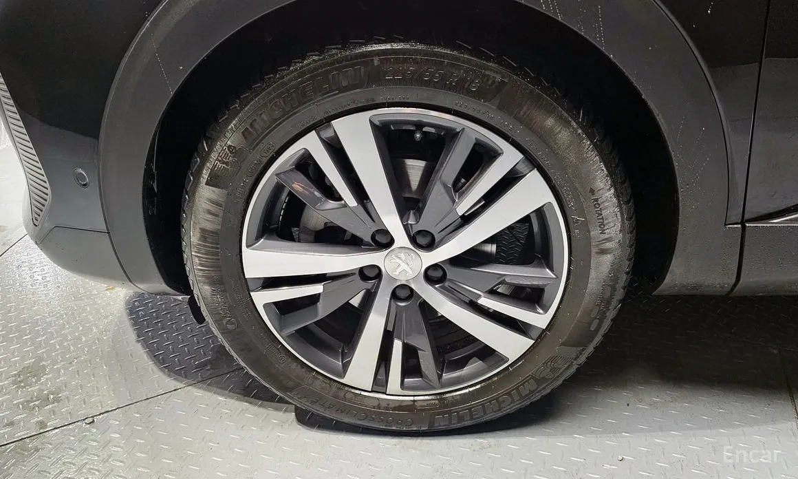 Фото 5 - Peugeot 3008