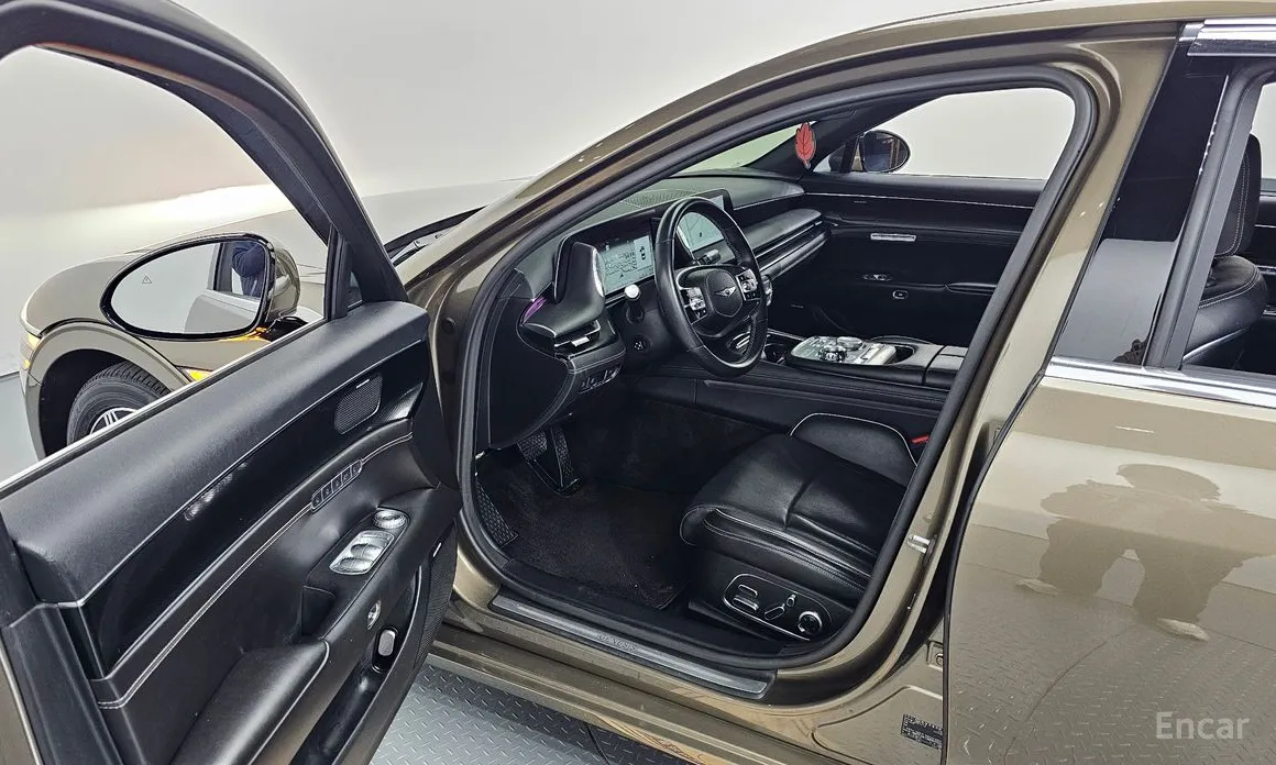 Фото 11 - Genesis G90