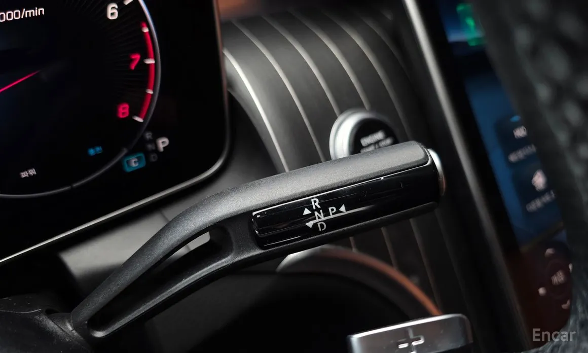 Фото 9 - Mercedes-Benz GLC-Class