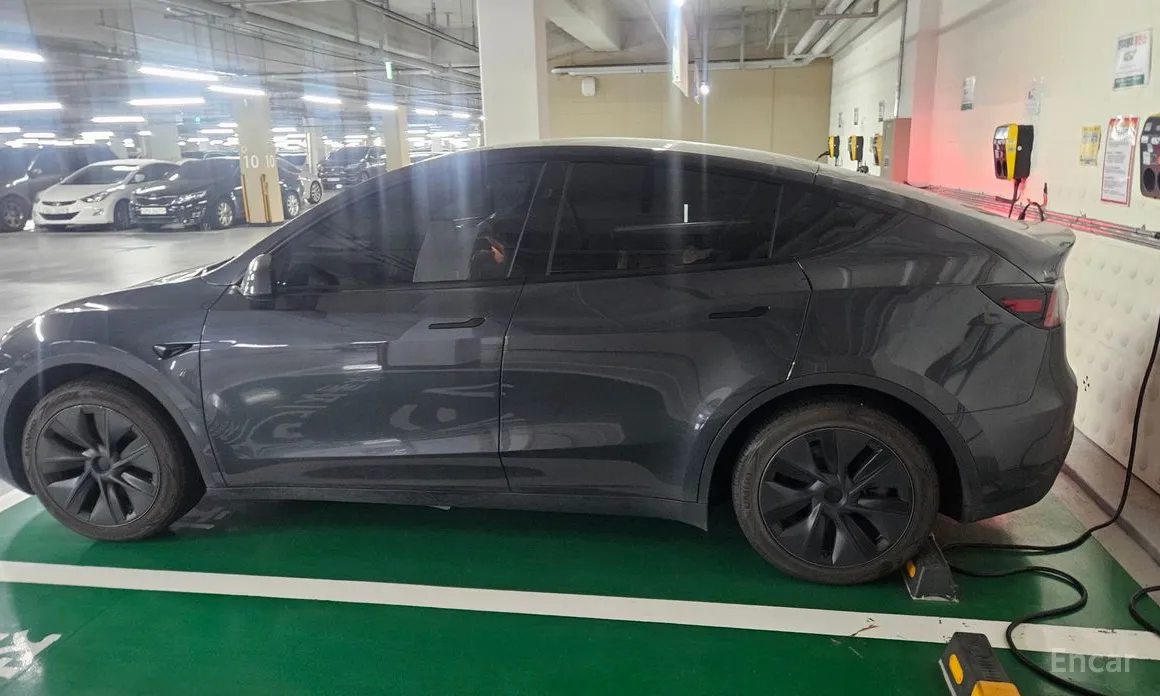 Фото 3 - Tesla Model Y