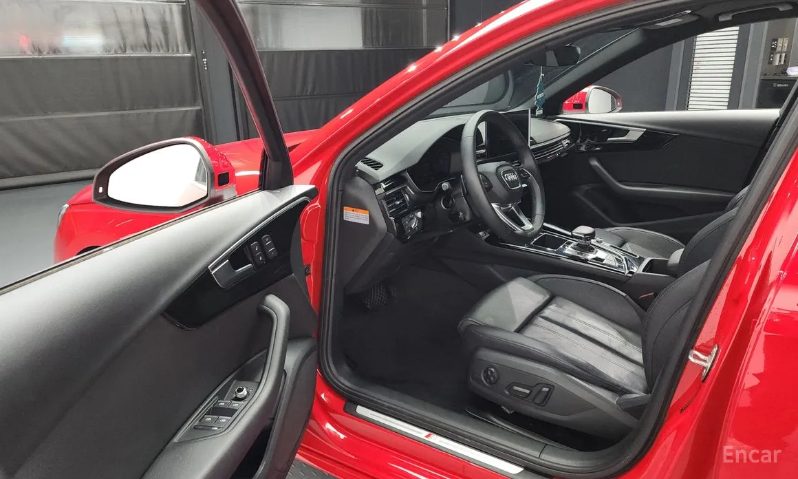 Фото 10 - Audi A4