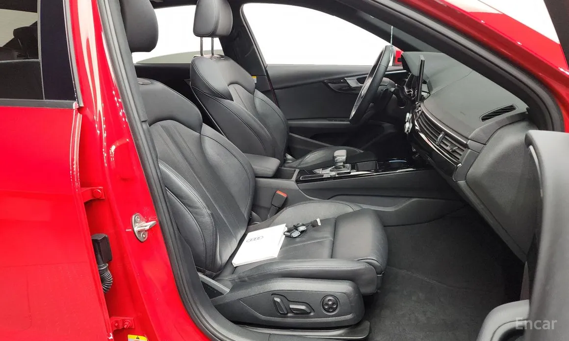 Фото 11 - Audi A4