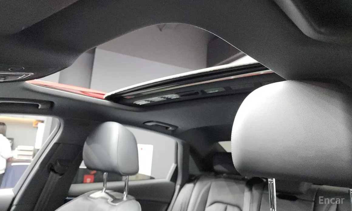 Фото 17 - Audi A4