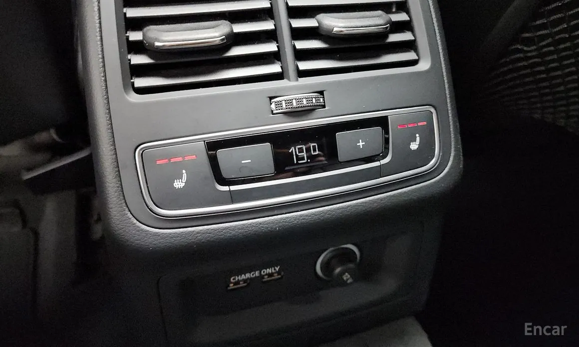 Фото 19 - Audi A4