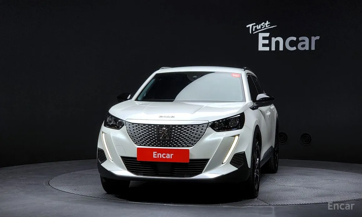 Фото 3 - Peugeot 2008