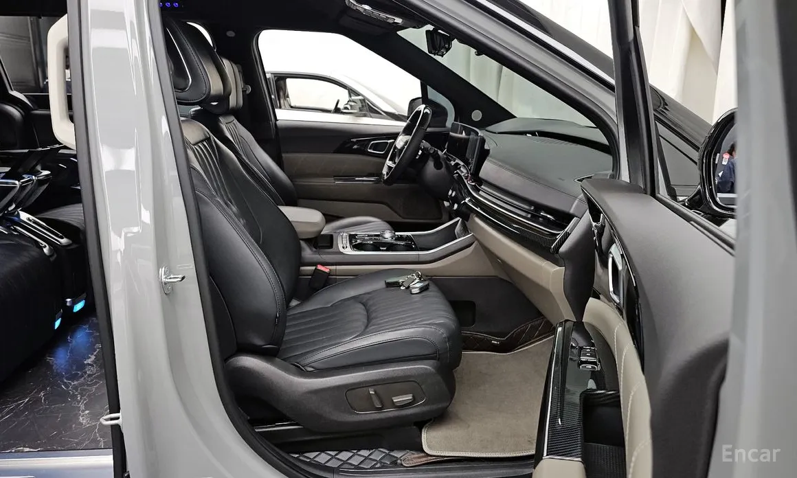 Фото 11 - Kia Carnival