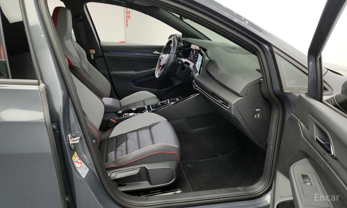 Фото 12 - Volkswagen Golf