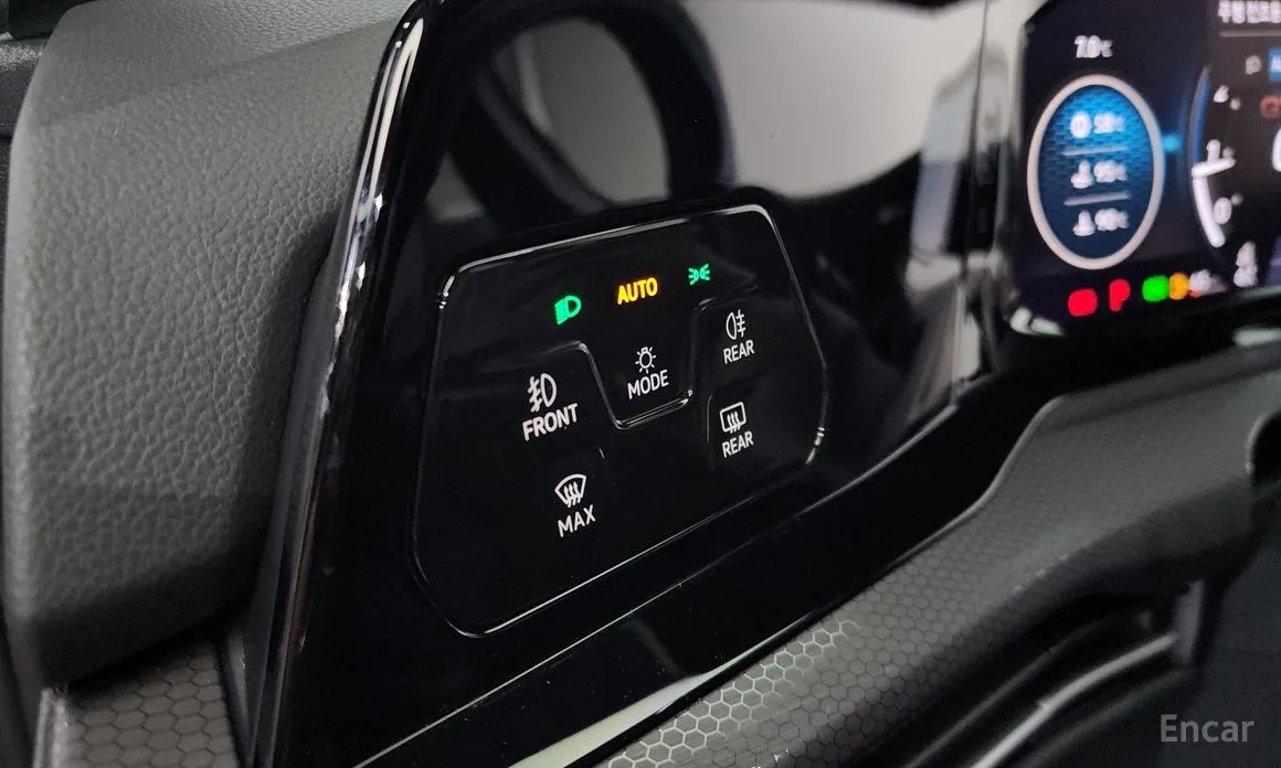 Фото 14 - Volkswagen Golf