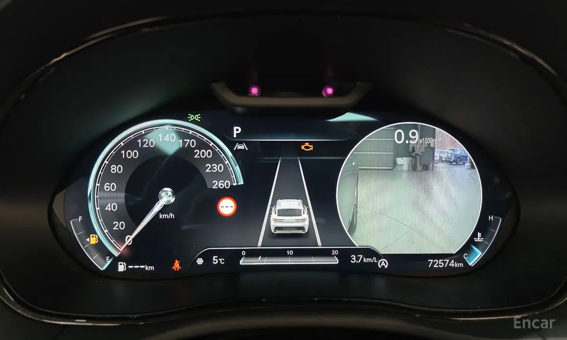 Фото 8 - Genesis GV70