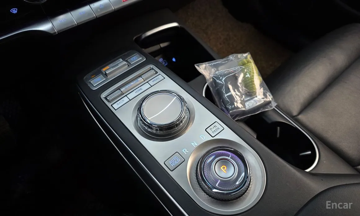 Фото 9 - Genesis GV70