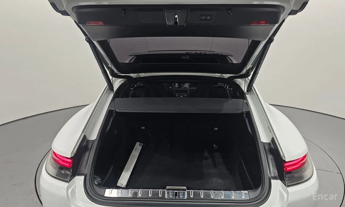 Фото 20 - Porsche Panamera