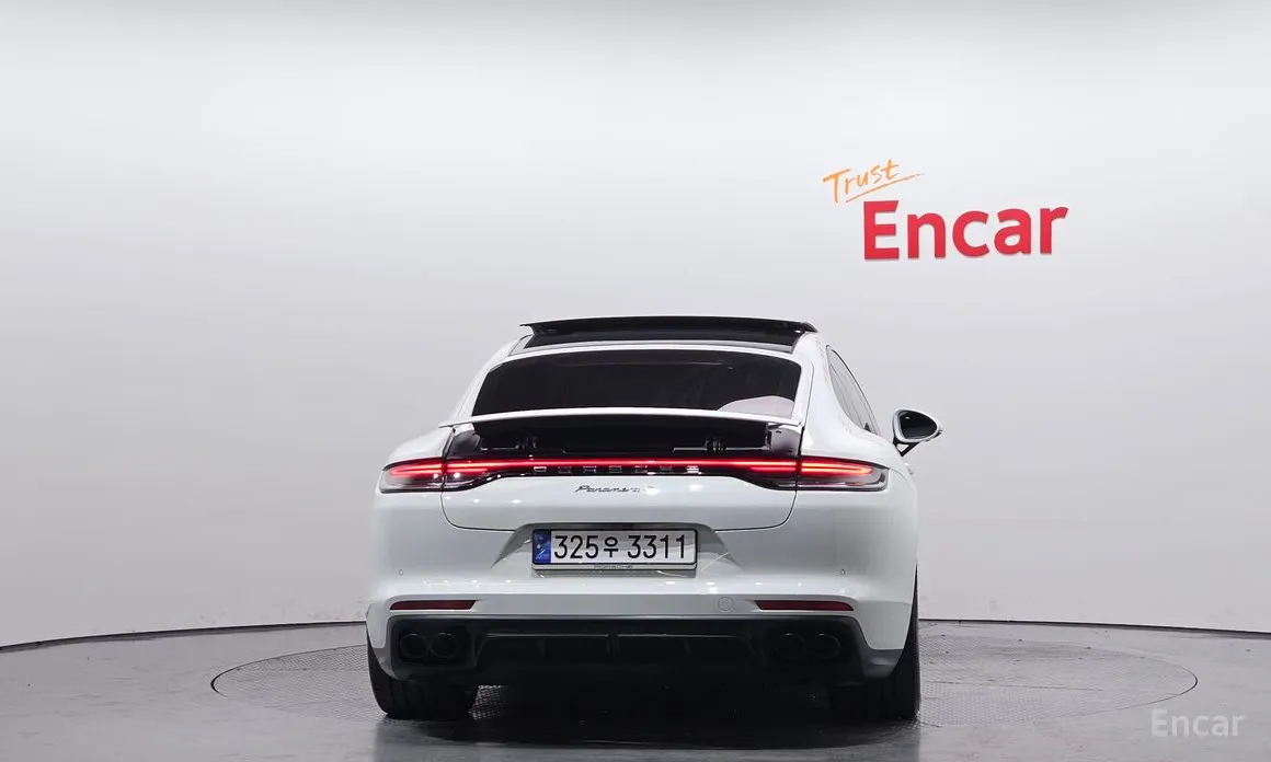 Фото 4 - Porsche Panamera