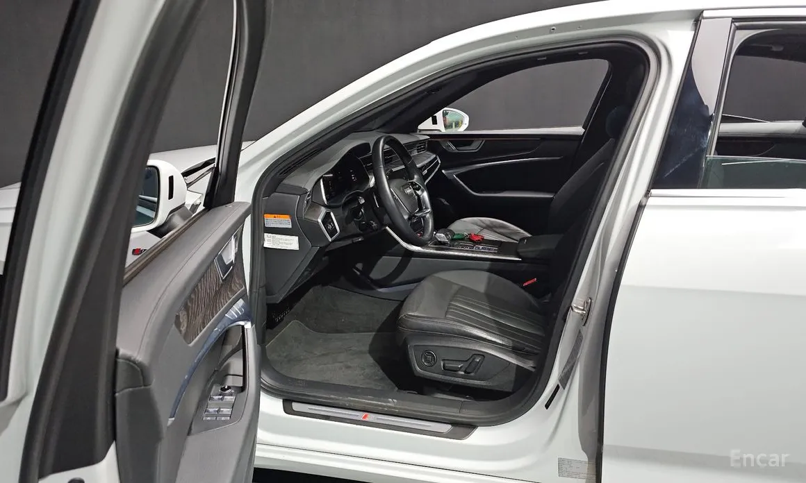 Фото 10 - Audi A6