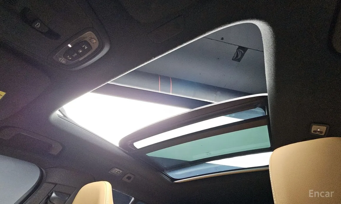 Фото 19 - Volvo XC40