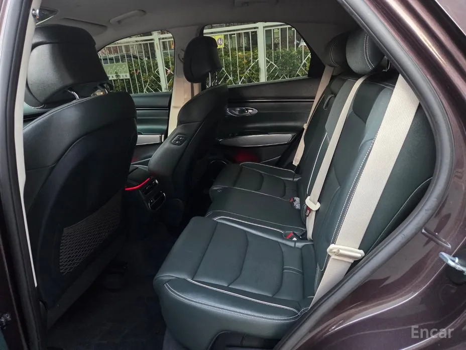 Фото 19 - Genesis GV70