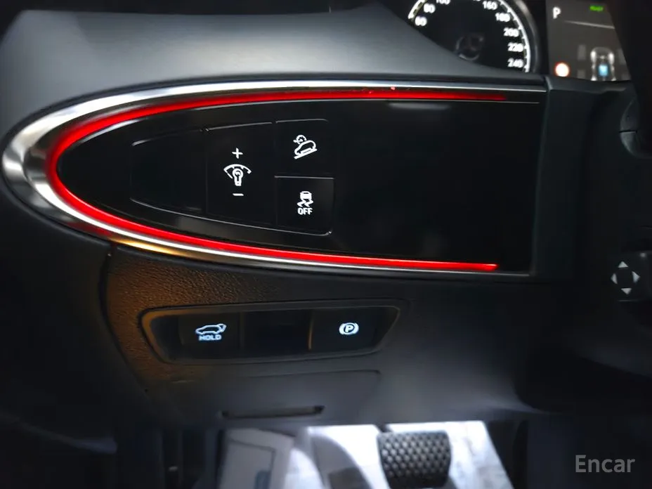 Фото 9 - Genesis GV70