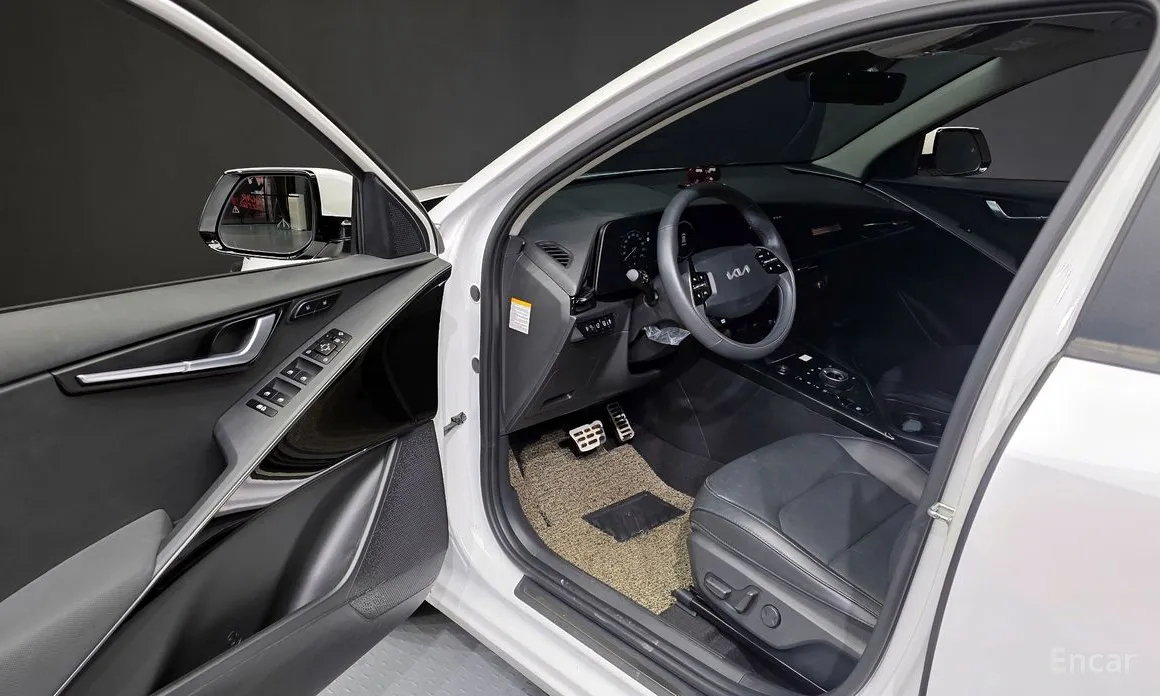 Фото 10 - Kia Niro