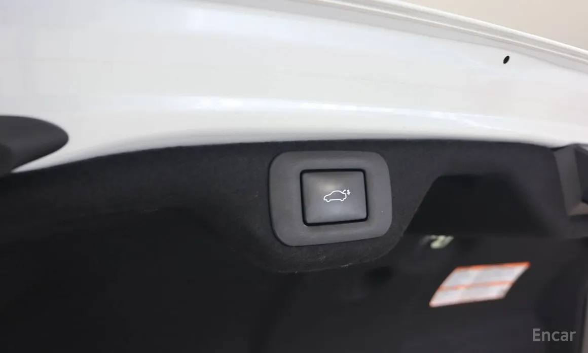 Фото 17 - Lexus ES