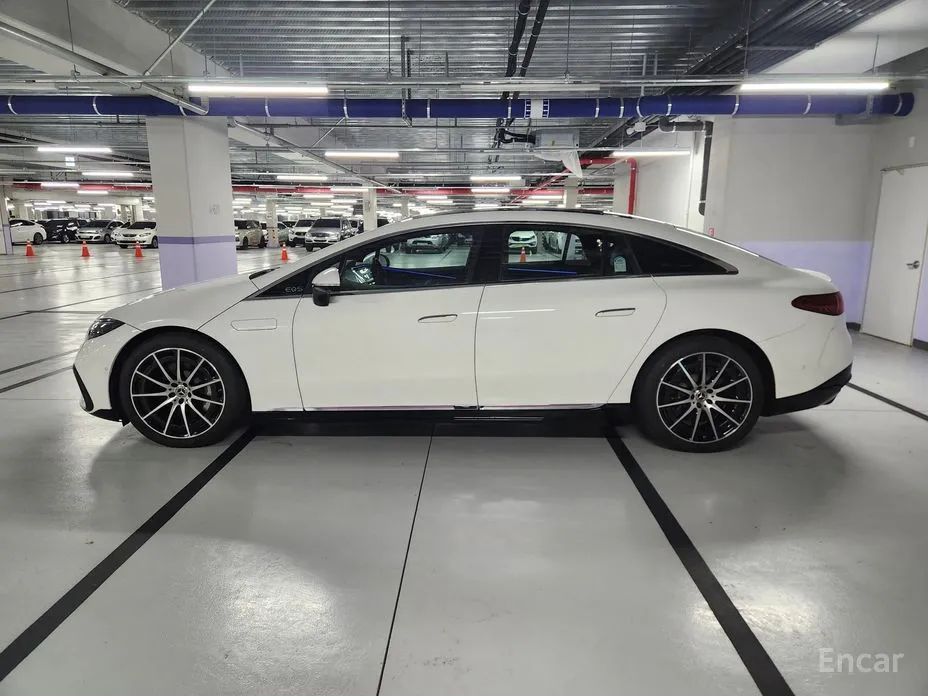 Фото 11 - Mercedes-Benz EQS