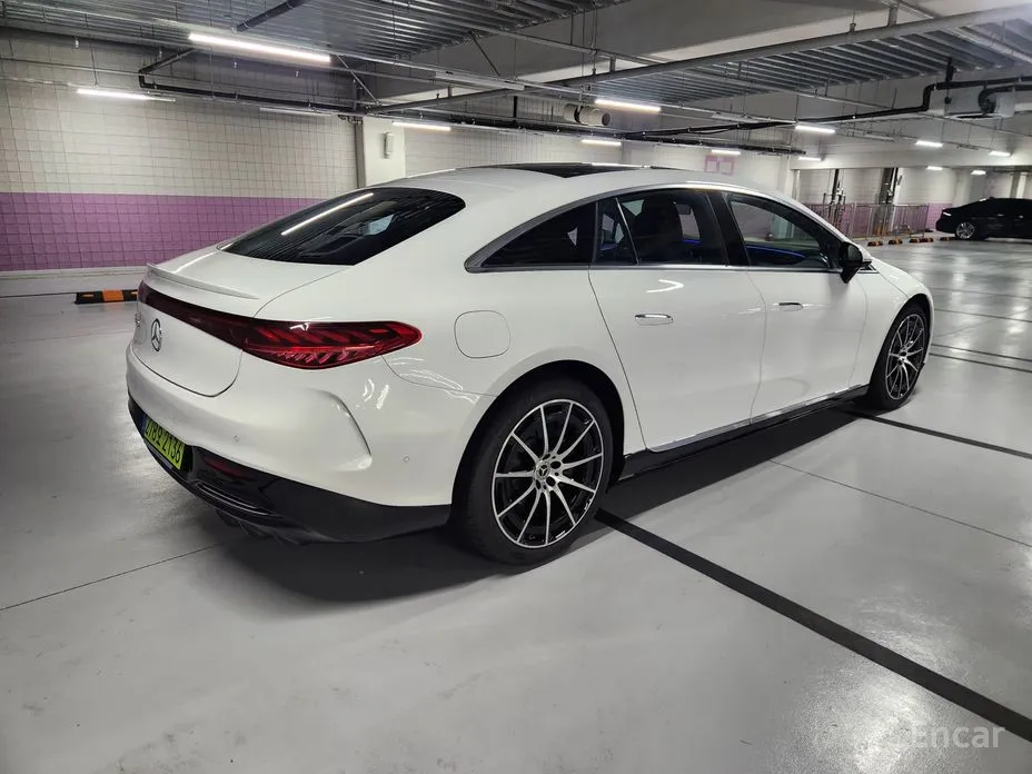 Фото 2 - Mercedes-Benz EQS