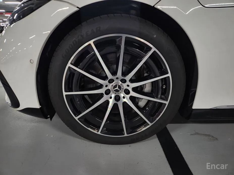 Фото 5 - Mercedes-Benz EQS