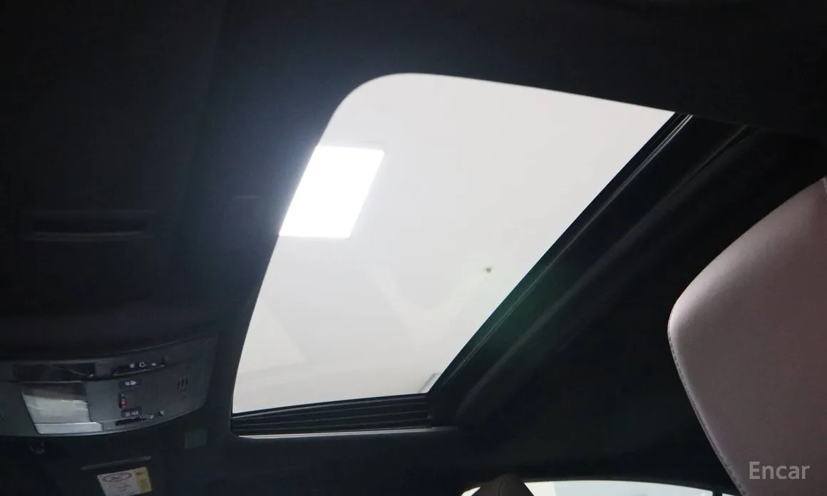 Фото 14 - Lexus ES