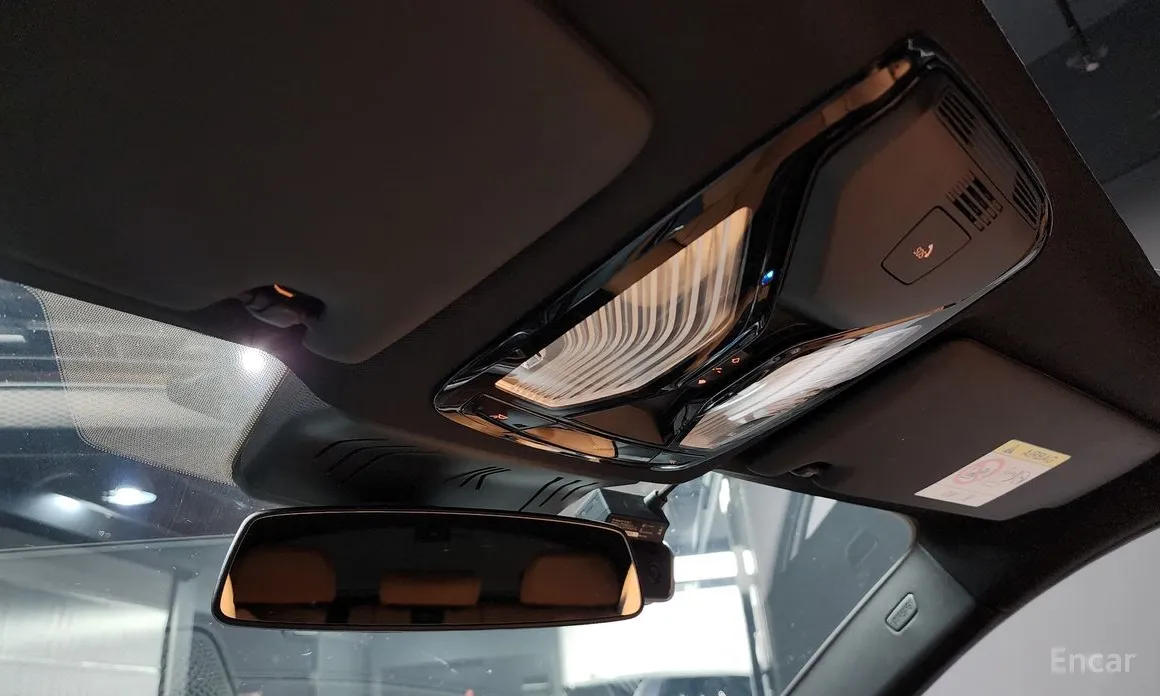 Фото 19 - BMW i4