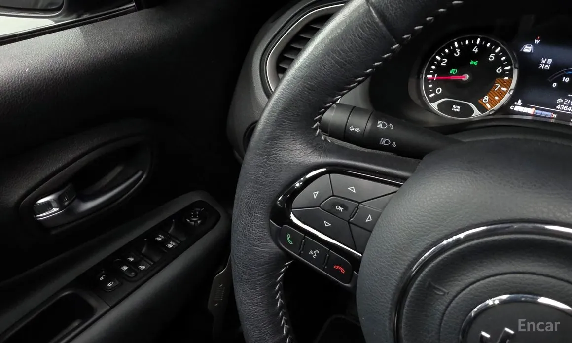 Фото 17 - Jeep Renegade