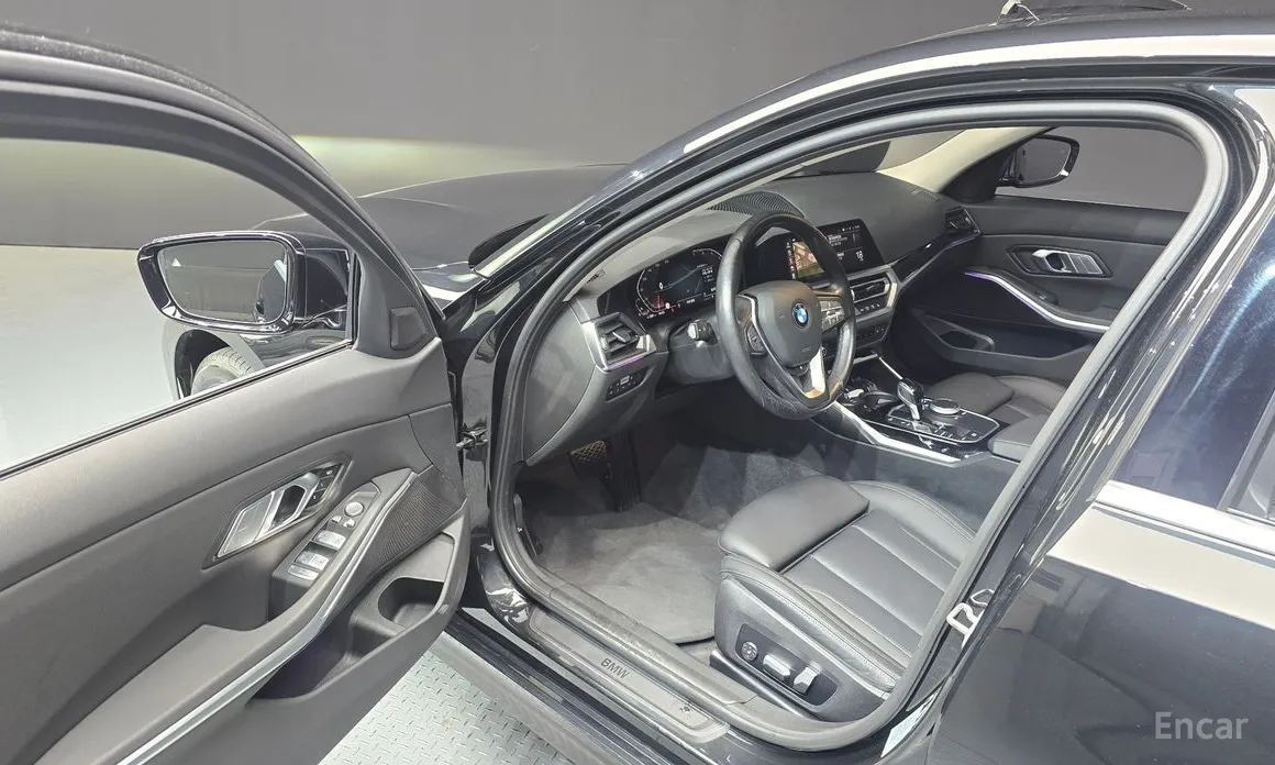 Фото 10 - BMW 3 Series