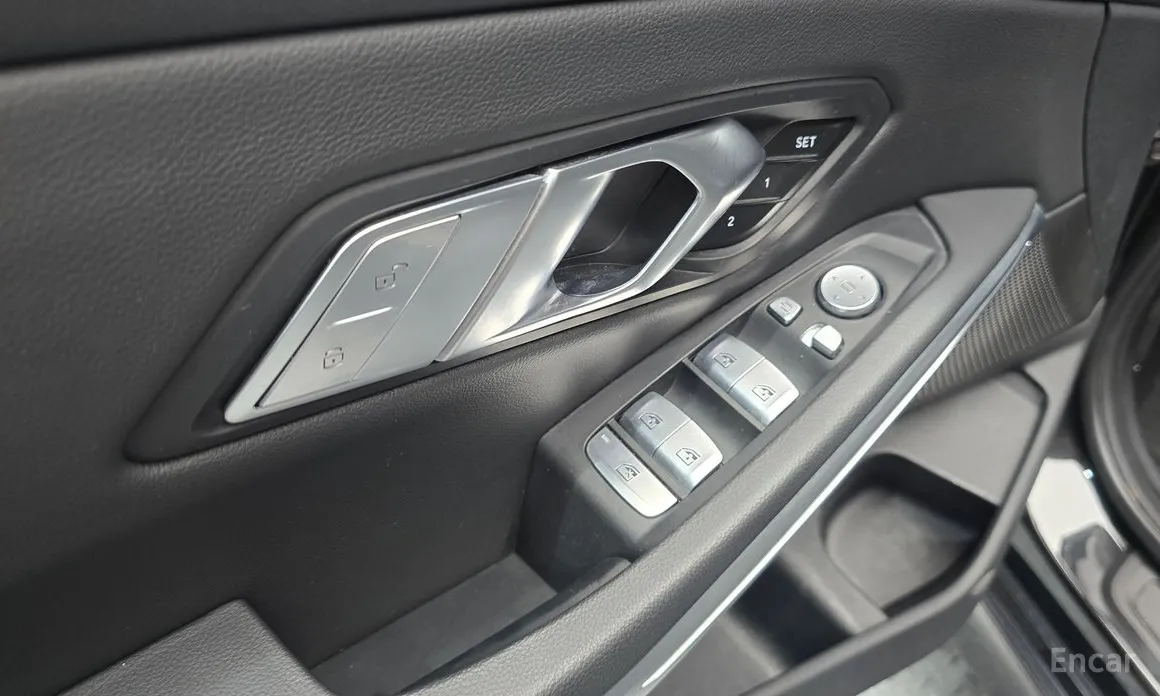 Фото 14 - BMW 3 Series