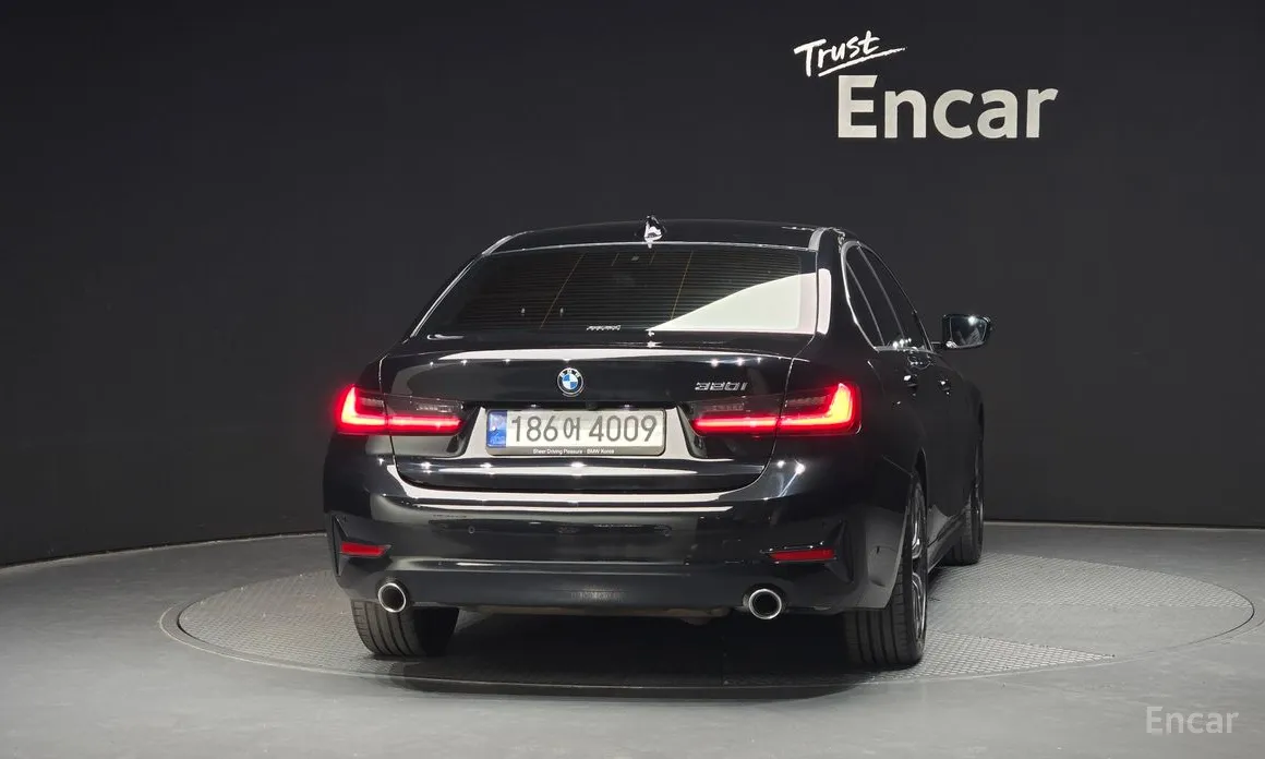 Фото 4 - BMW 3 Series