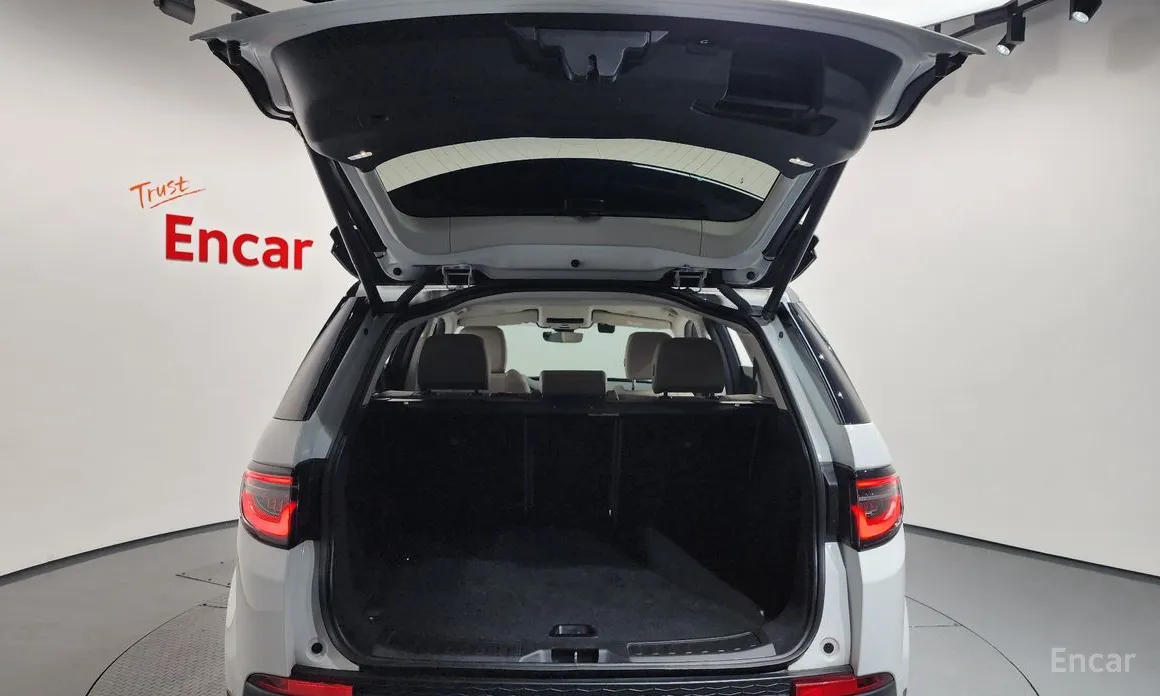 Фото 20 - Land Rover Discovery Sport