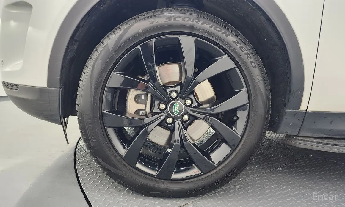 Фото 5 - Land Rover Discovery Sport