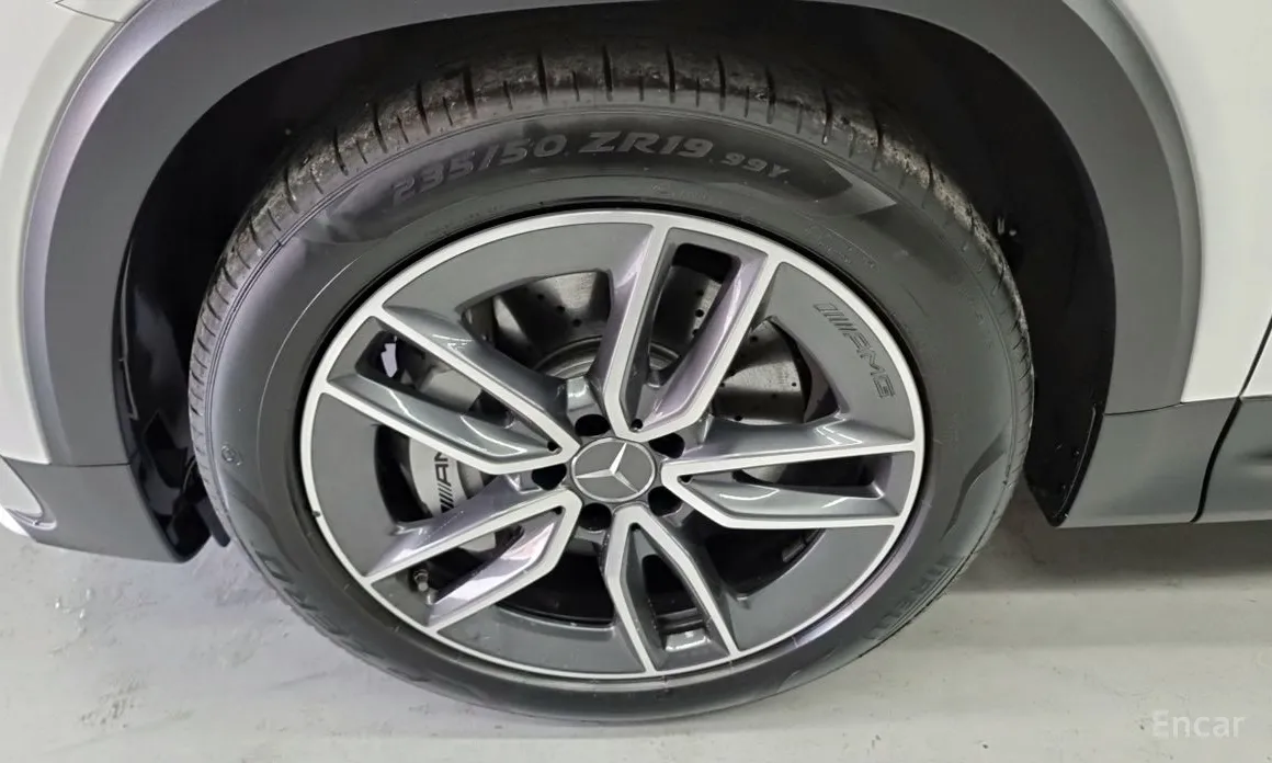 Фото 5 - Mercedes-Benz GLB-Class