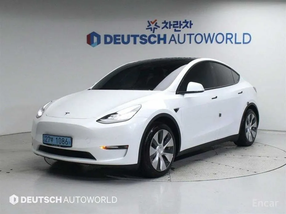 Фото 1 - Tesla Model Y