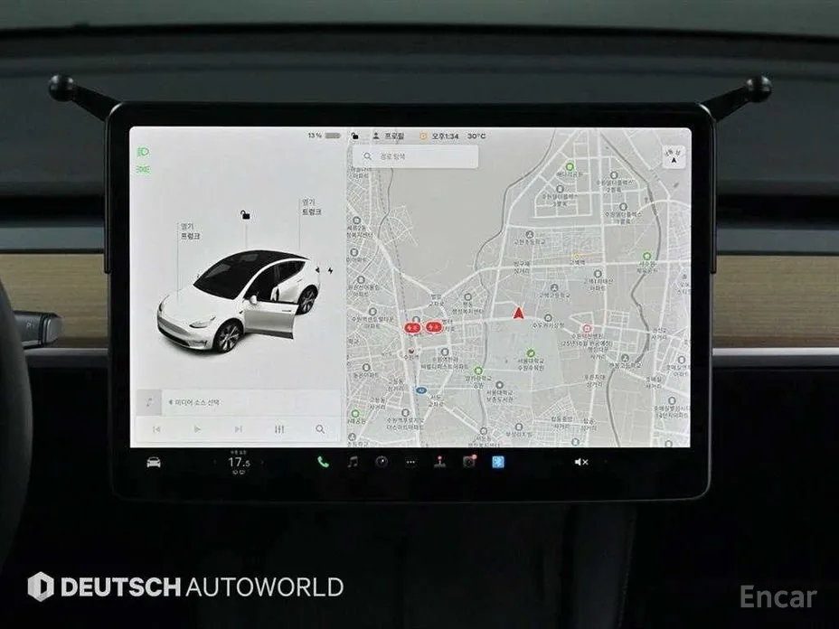 Фото 14 - Tesla Model Y