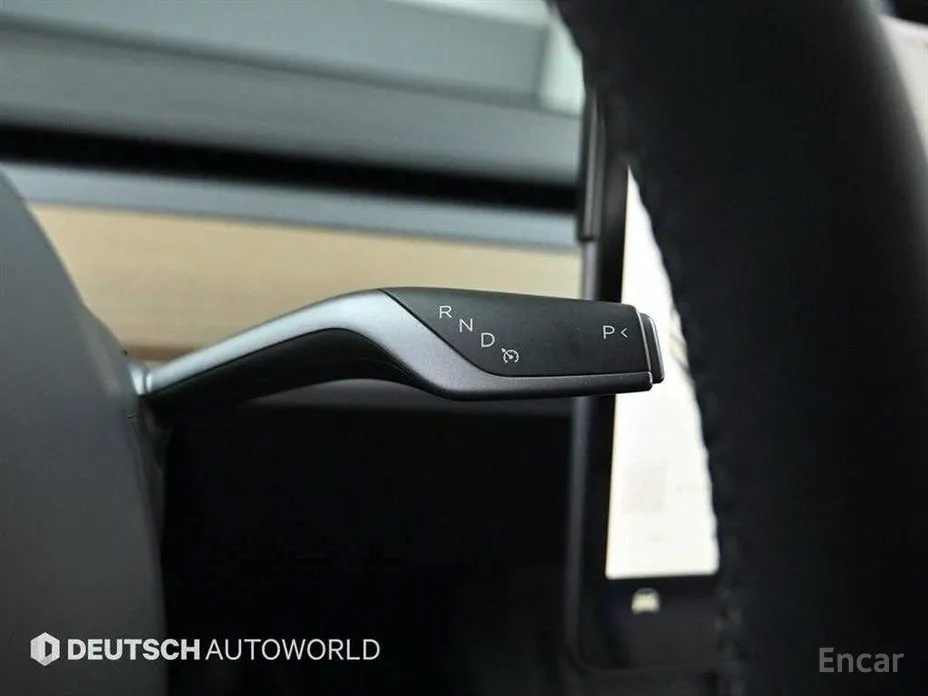 Фото 9 - Tesla Model Y