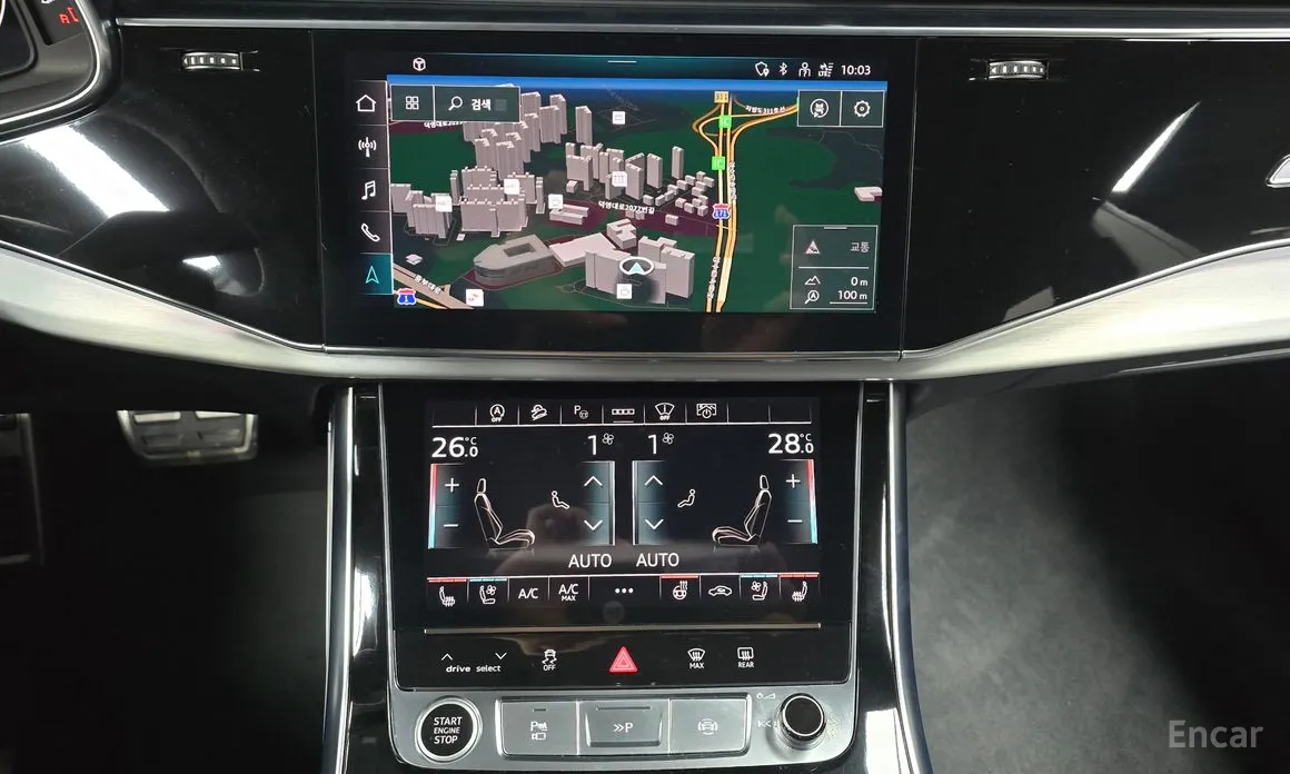 Фото 14 - Audi Q8