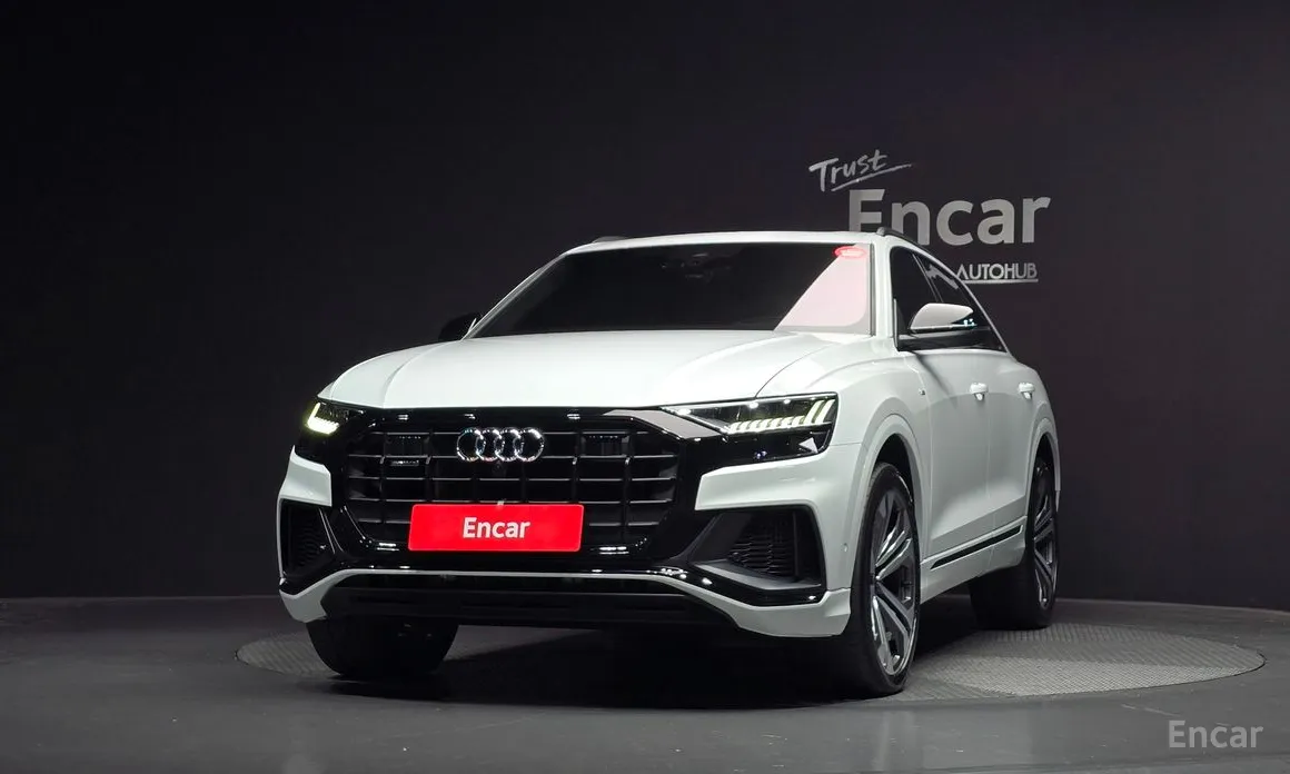 Фото 3 - Audi Q8