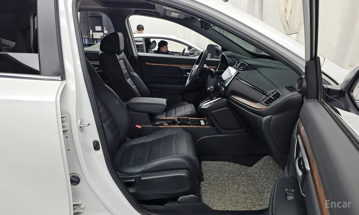 Фото 11 - Honda CR-V