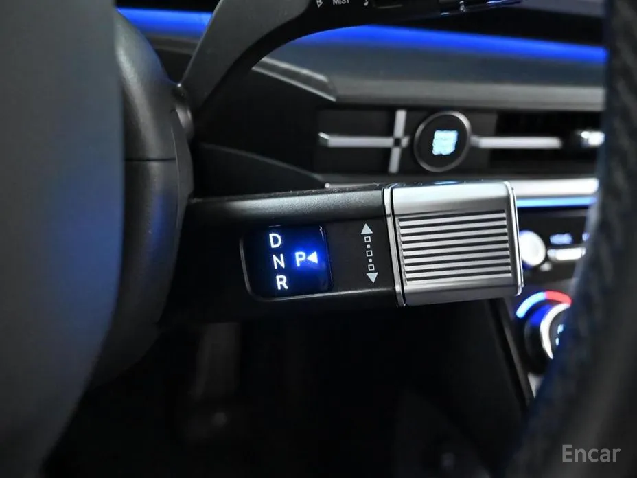 Фото 9 - Hyundai Santa Fe