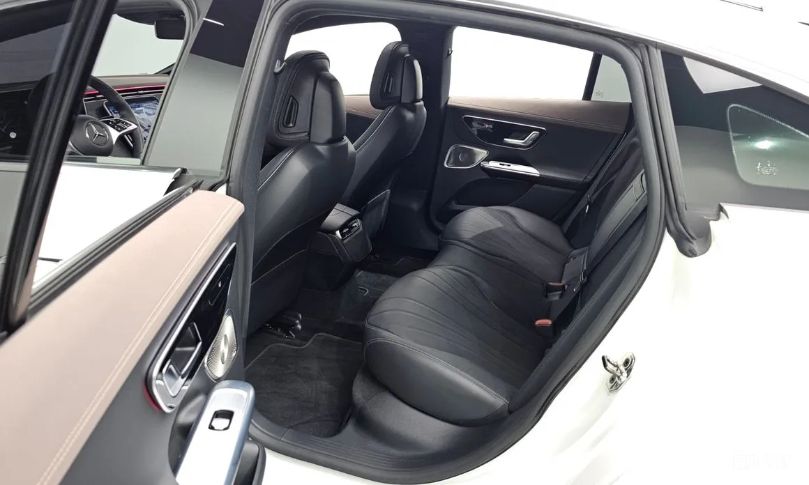 Фото 12 - Mercedes-Benz EQE