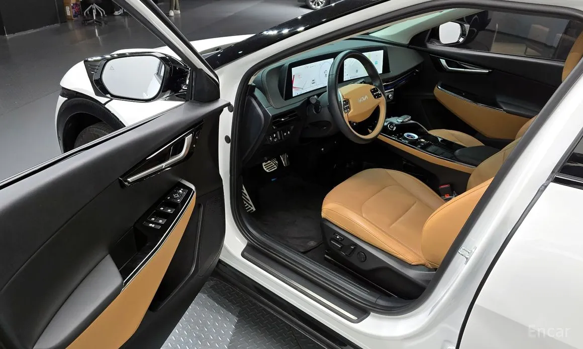 Фото 10 - Kia EV6