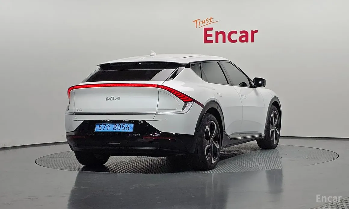 Фото 2 - Kia EV6