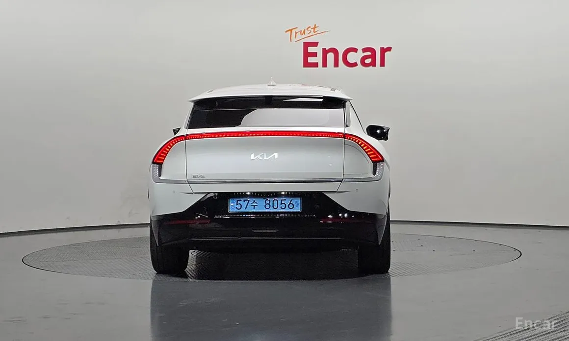 Фото 4 - Kia EV6