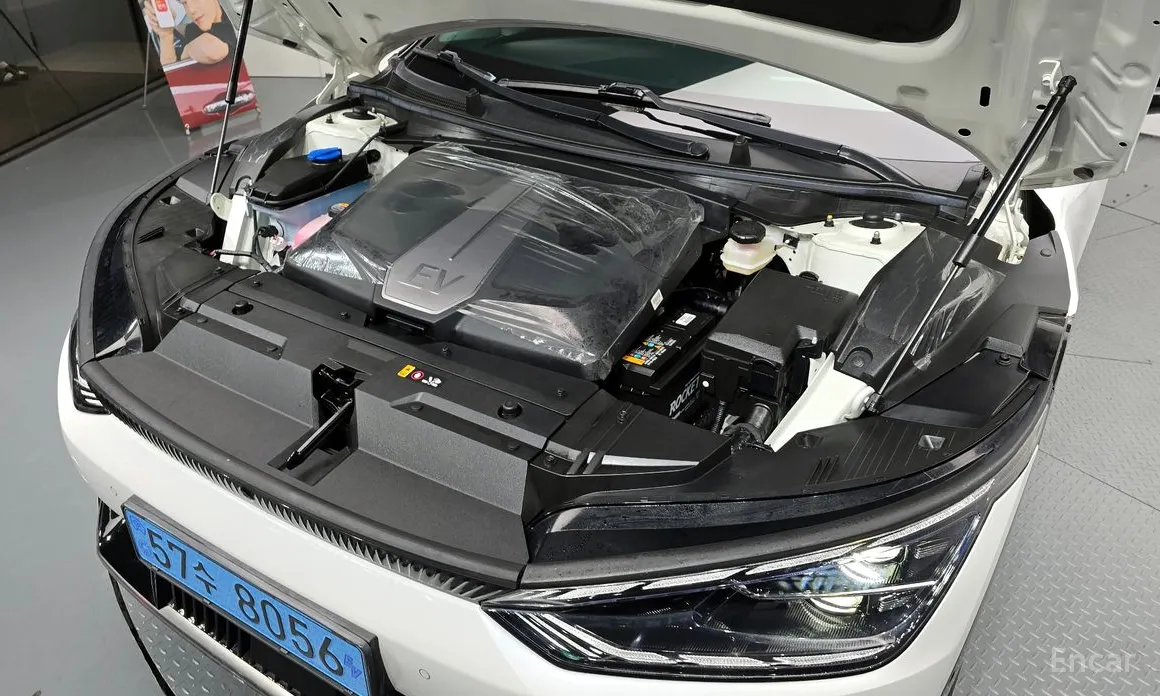 Фото 6 - Kia EV6