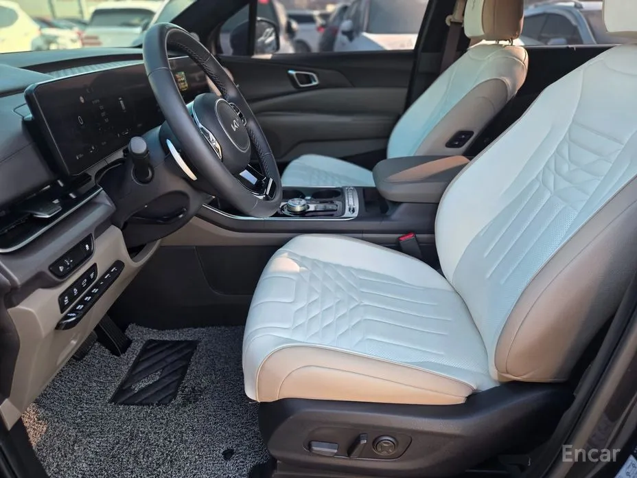 Фото 10 - Kia Carnival